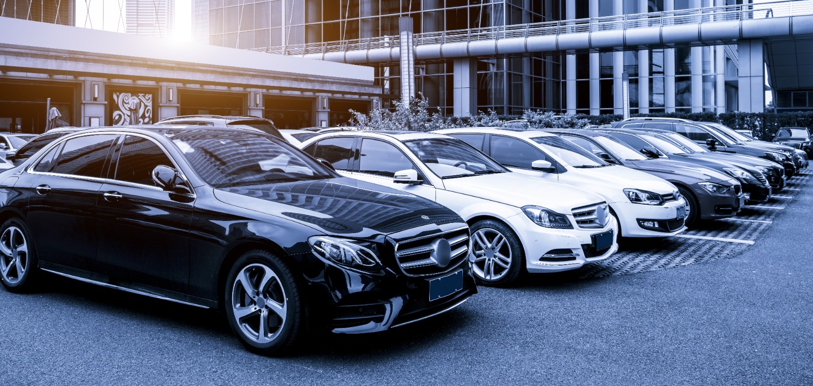 Daily Office Pickup and Drop Service in Mumbai: Corporate Cab Services That Keep Your Workforce Moving